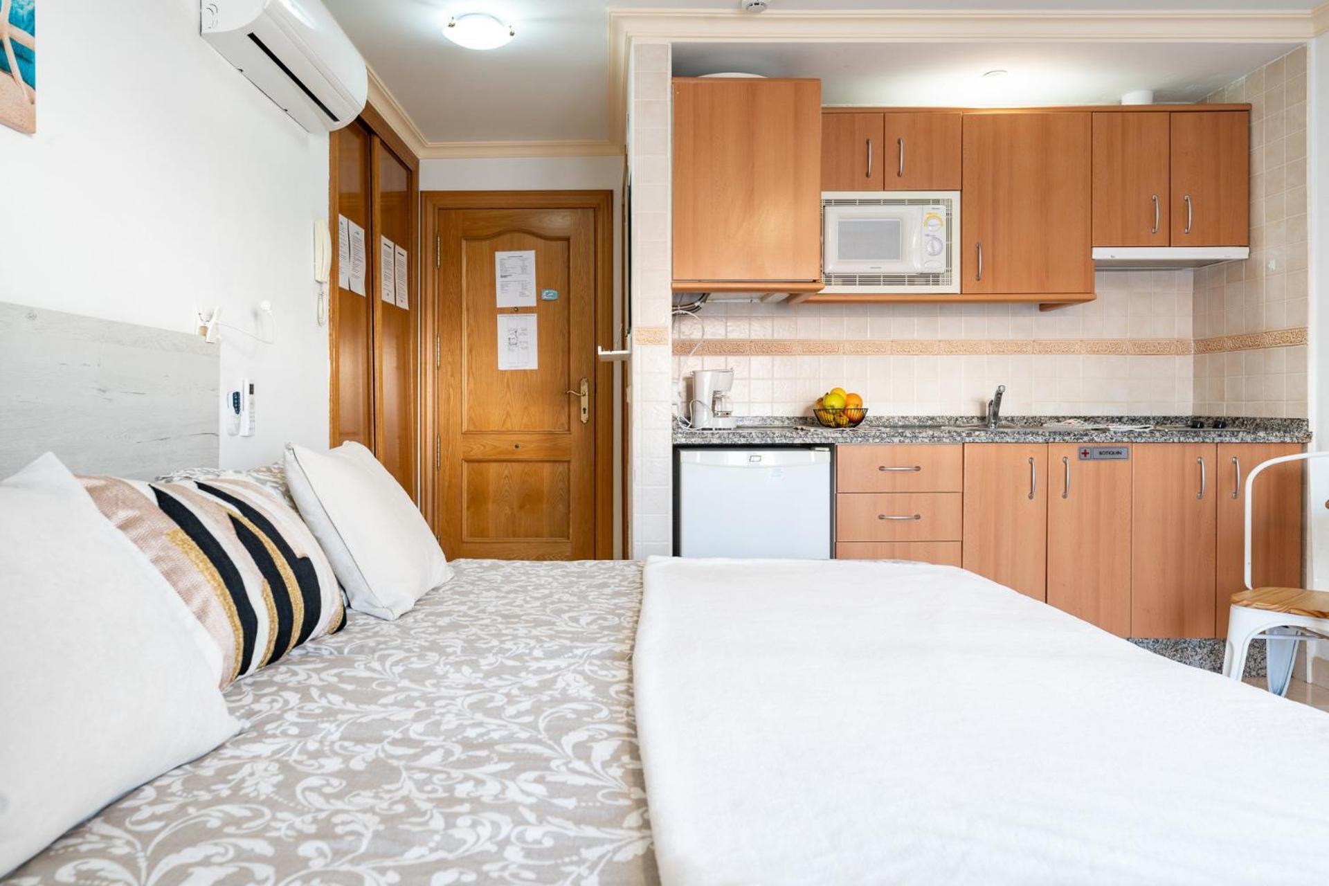 Malagasuite El Levante Apartments Torremolinos Quarto foto